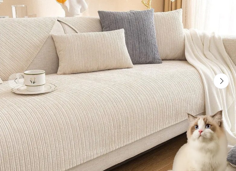 La meilleure housse de canapé anti griffes : Protégez votre canapé des griffures de chat effectuées par vos animaux de compagnie